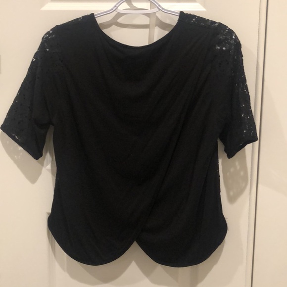 NWT Anthropologie  Weston Wear Upstaged Lace Tee Split Blouse Black Size Small - Picture 3 of 15